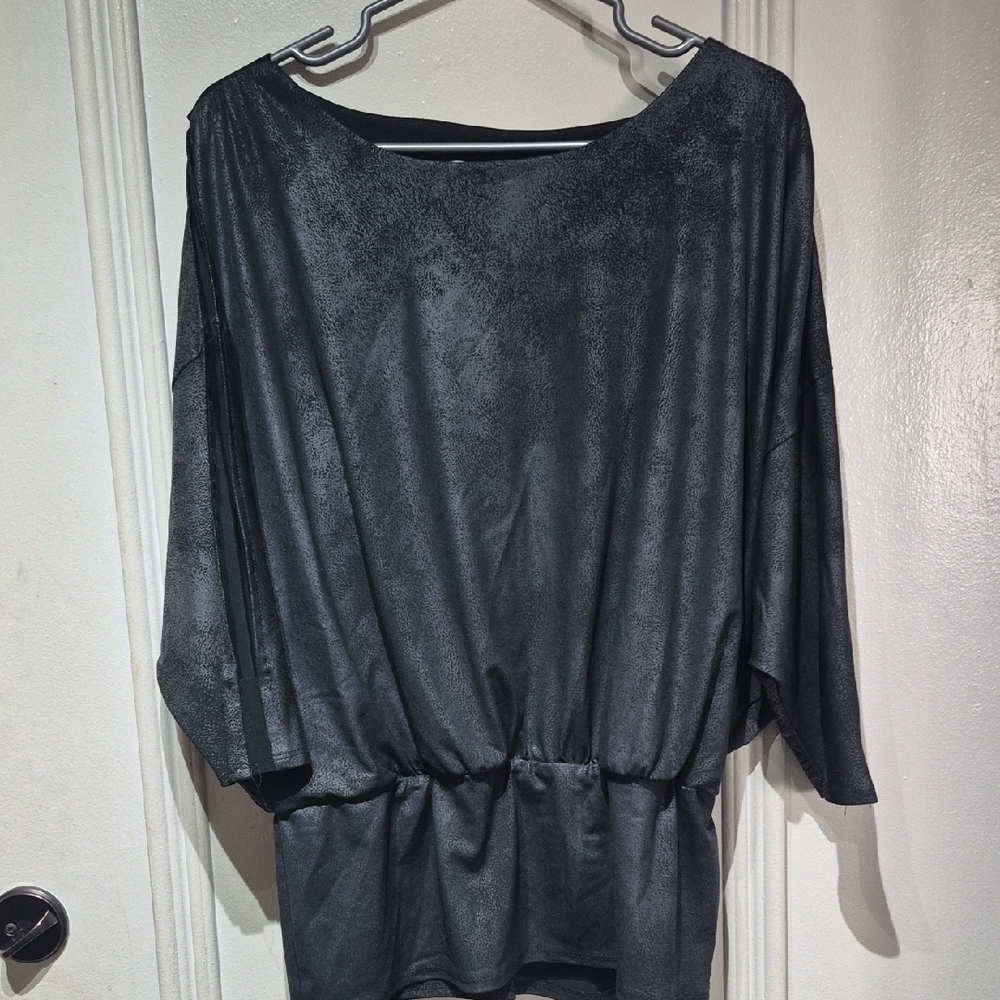 MIKO- OPEN ARM BLOUSE